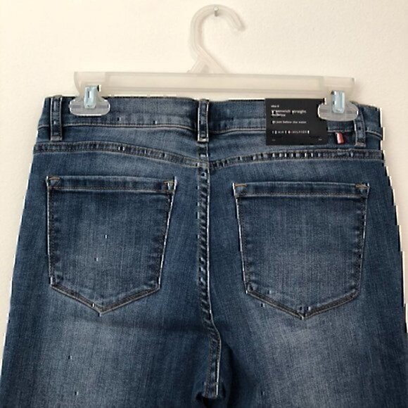 NEW NWT TOMMY HILFIGER Greenwich Denim Mid Rise Straight Leg Rhinestone Jeans 6 - Picture 7 of 10
